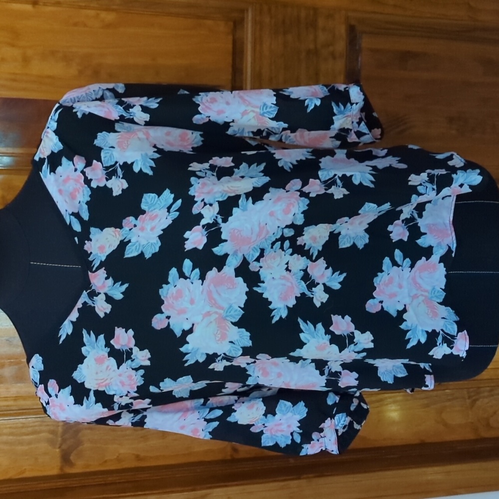 Flowy Floral Top